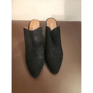 American Eagle Black Faux Suede Mules Size 8 Pointed Toe Block Heel Shoes Knit